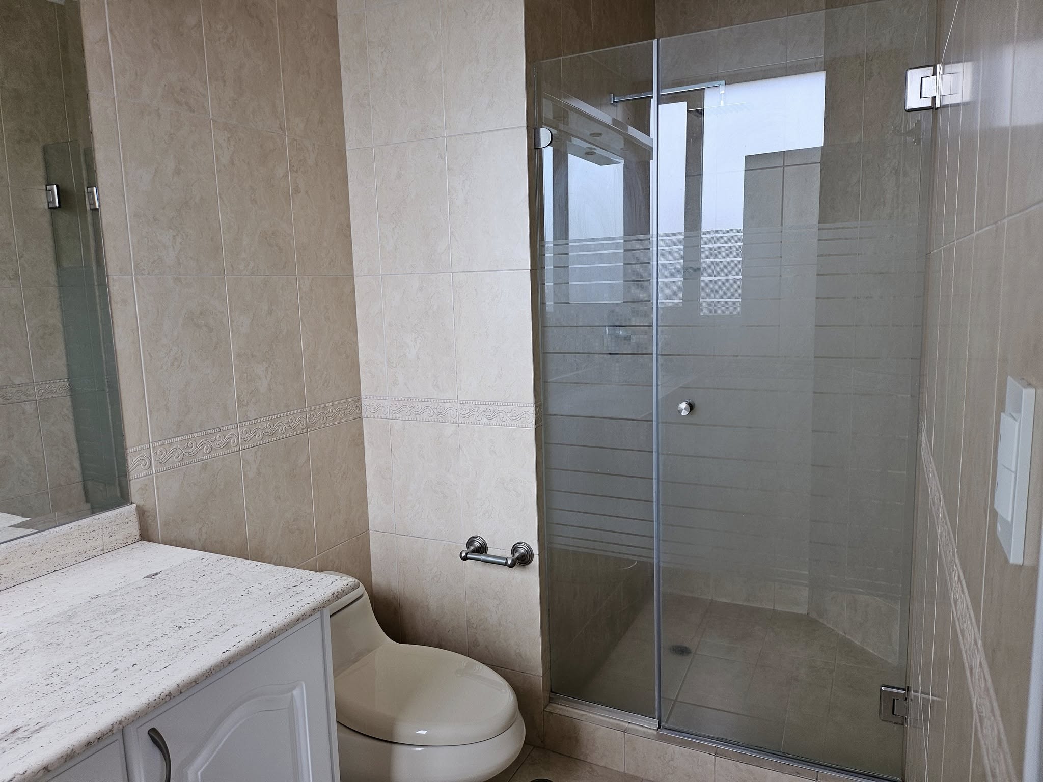 Arriendo sector Quito Tenis14