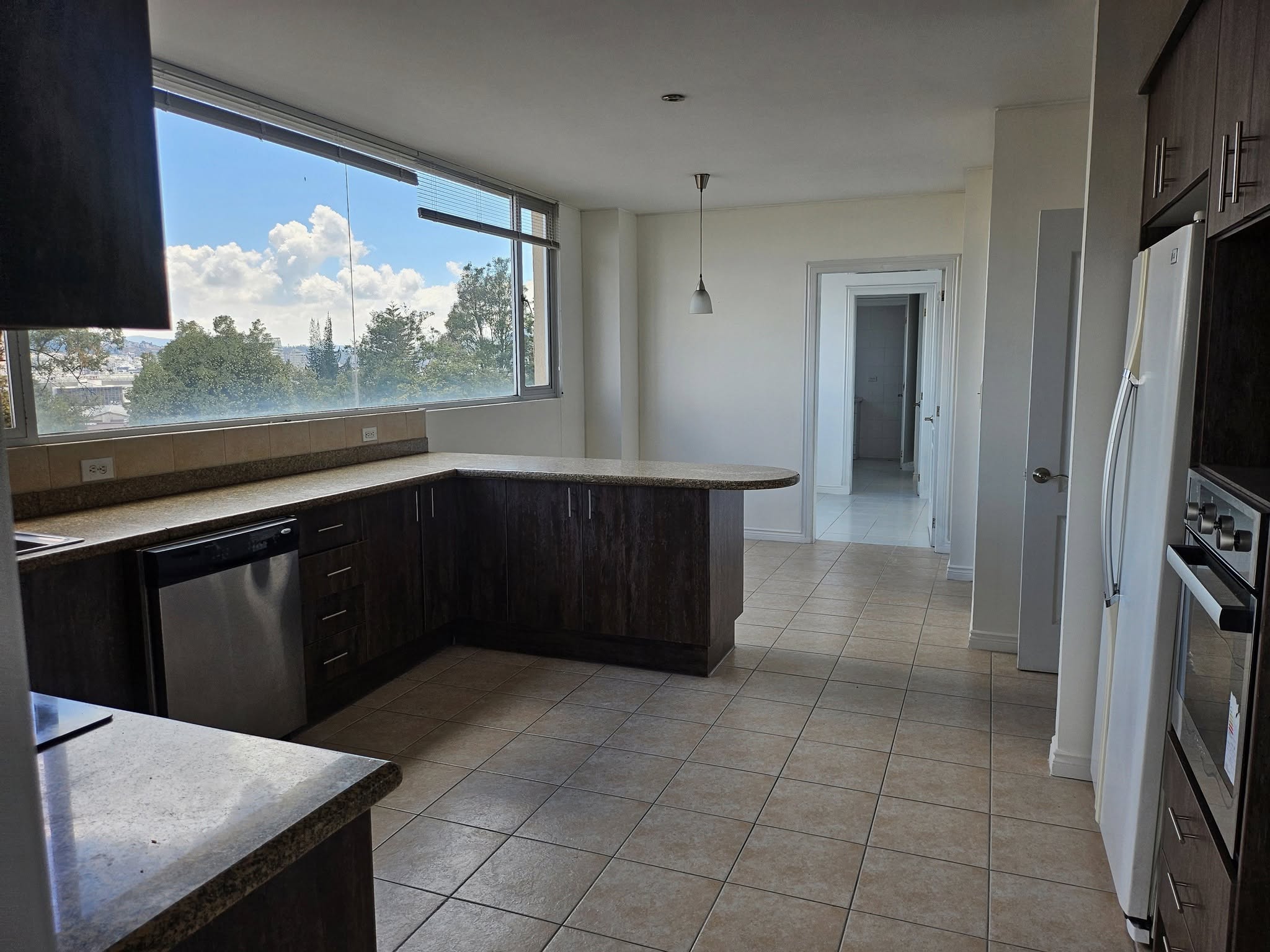 Arriendo sector Quito Tenis6